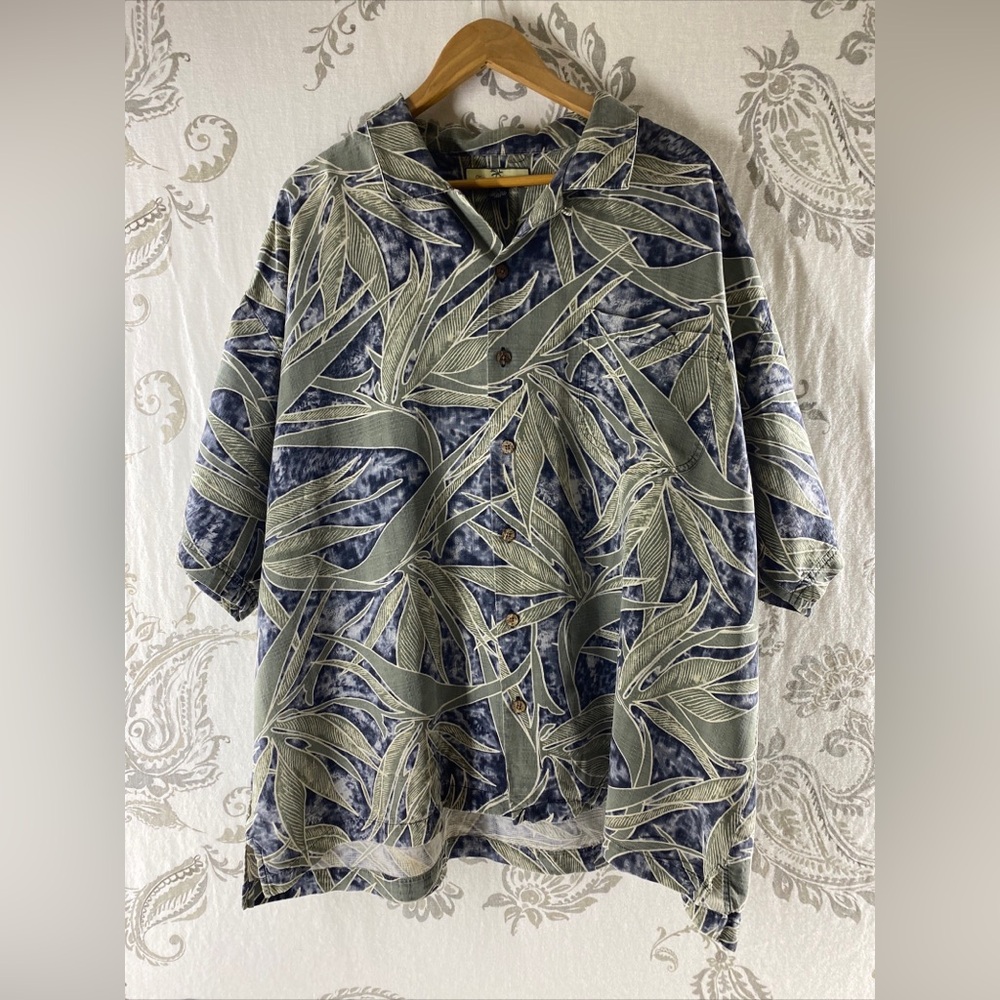 Tommy Bahama Silk Palm Leaf
Hawaiian Shirt XXL